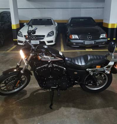 HARLEY-DAVIDSON SPORTSTER XL 883 R 